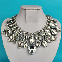 Load image into Gallery viewer, Fergi Crystal Necklace