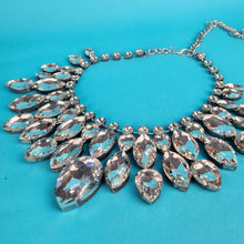 Load image into Gallery viewer, Fergi Crystal Necklace