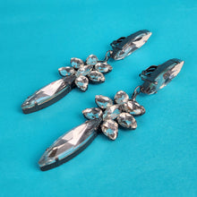 Load image into Gallery viewer, Janey Crystal Clip On Earrings