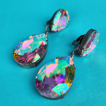 Load image into Gallery viewer, Classic Tear Drop Crystal Clip On Earrings