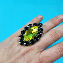 Load image into Gallery viewer, Crystal Earrings and Ring Set