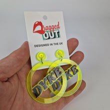 Load image into Gallery viewer, Dyke Circle Earrings