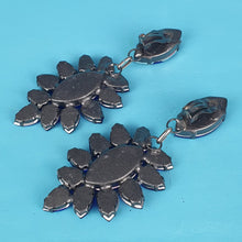 Load image into Gallery viewer, Lily Crystal Earrings