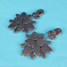 Load image into Gallery viewer, Blossom Crystal Earrings