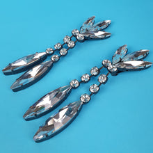 Load image into Gallery viewer, Arina Drop Crystal Clip On Earrings