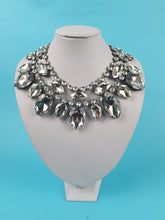 Load image into Gallery viewer, Lizzie Necklace