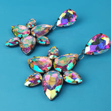 Load image into Gallery viewer, Bermuda Crystal Clip On Earrings