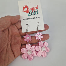 Load image into Gallery viewer, Pink Floral Acrylic Earrings
