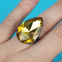 Load image into Gallery viewer, Classic Crystal Ring
